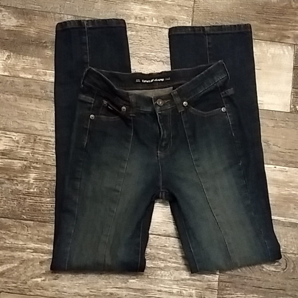 🌟DKNY Jeans size 2